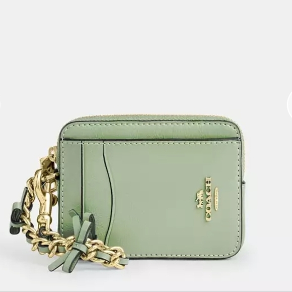 Coach Handbags - Coach Zip Card Case With Bows